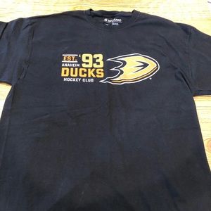 XL Anaheim Ducks tshirt short sleeve